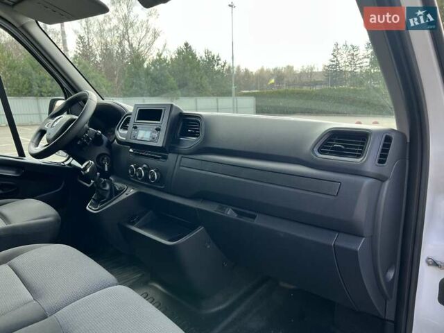 Белый Рено Мастер, объемом двигателя 2.3 л и пробегом 128 тыс. км за 18999 $, фото 25 на Automoto.ua
