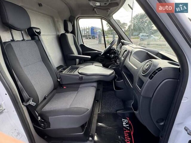 Білий Рено Мастєр, об'ємом двигуна 2.3 л та пробігом 280 тис. км за 17950 $, фото 13 на Automoto.ua