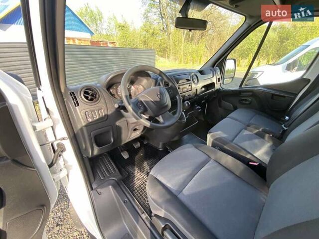 Белый Рено Мастер, объемом двигателя 2.3 л и пробегом 228 тыс. км за 18999 $, фото 34 на Automoto.ua