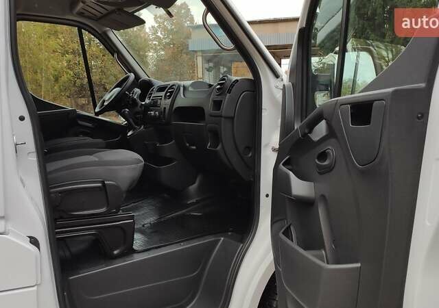 Рено Мастєр 2019 у Бердичеве на Automoto.ua Білий Рено Мастєр, об'ємом двигуна 2.3 л та пробігом 204 тис. км за 14970 $, фото 33 на Automoto.ua