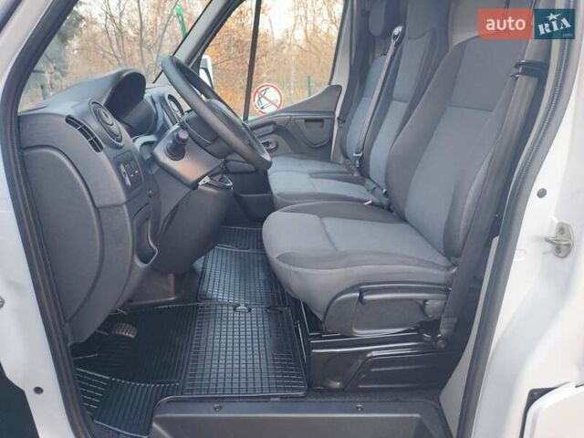 Белый Рено Мастер, объемом двигателя 2.3 л и пробегом 315 тыс. км за 17600 $, фото 37 на Automoto.ua