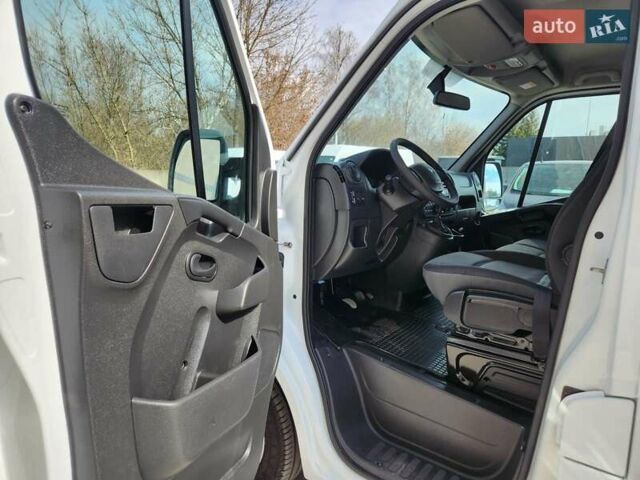 Белый Рено Мастер, объемом двигателя 2.3 л и пробегом 187 тыс. км за 17200 $, фото 19 на Automoto.ua