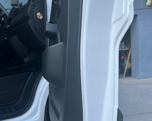 Рено Мастер 2019 в Кропивницком (Кировограде) на Automoto.ua Белый Рено Мастер, объемом двигателя 2.3 л и пробегом 355 тыс. км за 18299 $, фото 29 на Automoto.ua