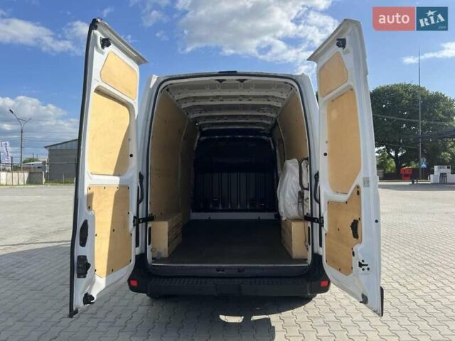 Белый Рено Мастер, объемом двигателя 2.3 л и пробегом 296 тыс. км за 17500 $, фото 9 на Automoto.ua