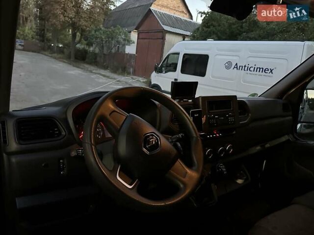 Білий Рено Мастєр, об'ємом двигуна 2.3 л та пробігом 380 тис. км за 25000 $, фото 11 на Automoto.ua