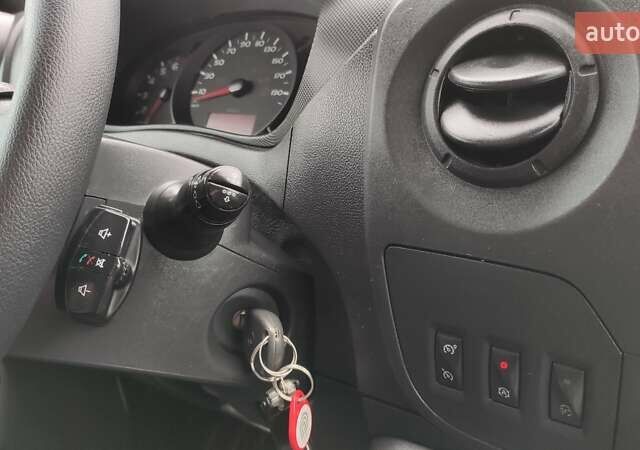 Белый Рено Мастер, объемом двигателя 2.3 л и пробегом 203 тыс. км за 15800 $, фото 25 на Automoto.ua