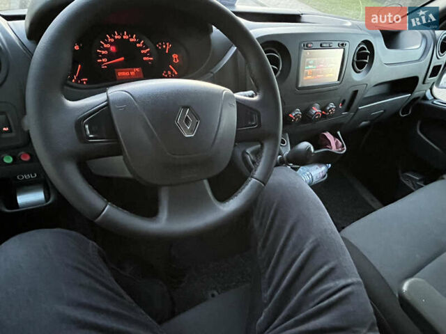 Белый Рено Мастер, объемом двигателя 2.3 л и пробегом 273 тыс. км за 19203 $, фото 7 на Automoto.ua