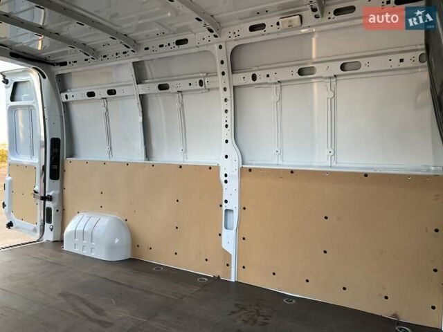 Белый Рено Мастер, объемом двигателя 2.3 л и пробегом 190 тыс. км за 17500 $, фото 25 на Automoto.ua