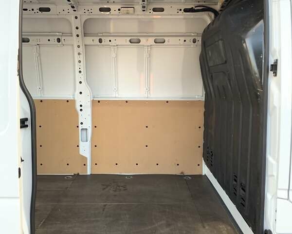 Белый Рено Мастер, объемом двигателя 2.3 л и пробегом 190 тыс. км за 17500 $, фото 23 на Automoto.ua