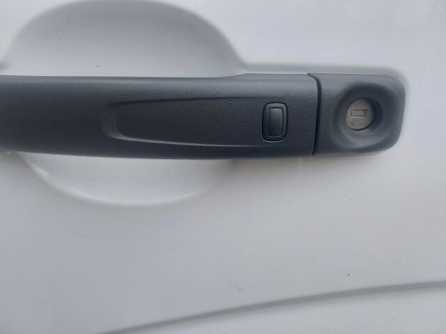 Белый Рено Мастер, объемом двигателя 2.3 л и пробегом 150 тыс. км за 18300 $, фото 4 на Automoto.ua