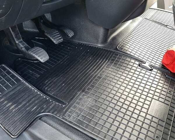 Білий Рено Мастєр, об'ємом двигуна 2.3 л та пробігом 279 тис. км за 18000 $, фото 15 на Automoto.ua