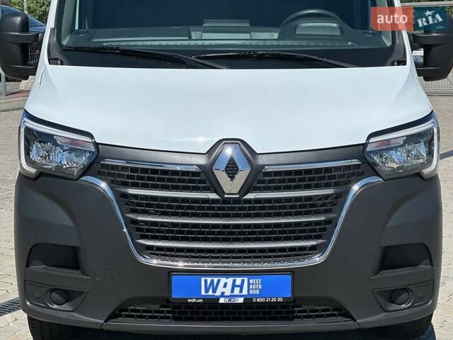 Белый Рено Мастер, объемом двигателя 2.3 л и пробегом 242 тыс. км за 18500 $, фото 1 на Automoto.ua