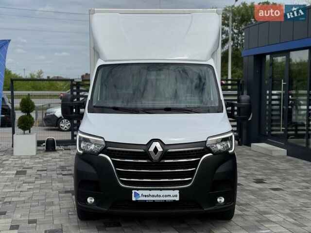 Белый Рено Мастер, объемом двигателя 2.3 л и пробегом 166 тыс. км за 24900 $, фото 1 на Automoto.ua
