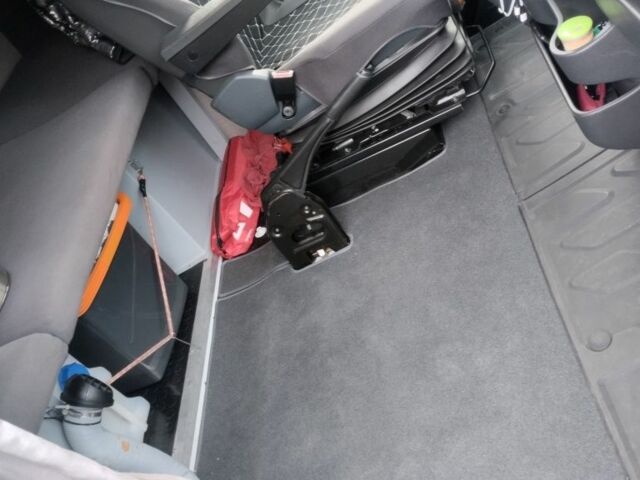 Белый Рено Мастер, объемом двигателя 2.3 л и пробегом 650 тыс. км за 16800 $, фото 16 на Automoto.ua