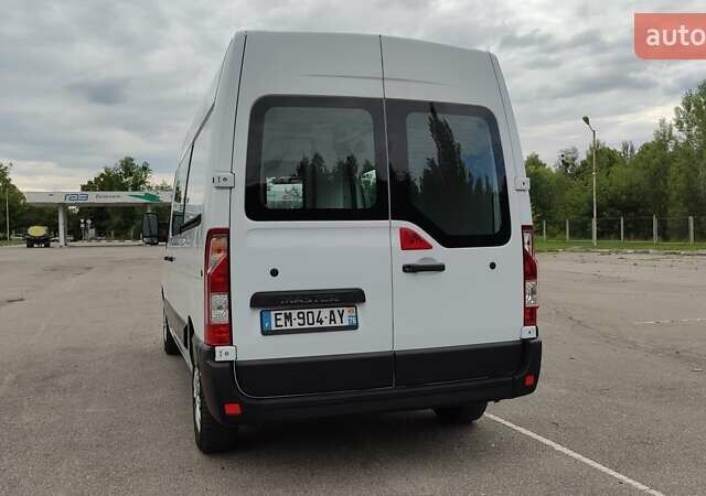 Белый Рено Мастер, объемом двигателя 2.3 л и пробегом 203 тыс. км за 15800 $, фото 46 на Automoto.ua