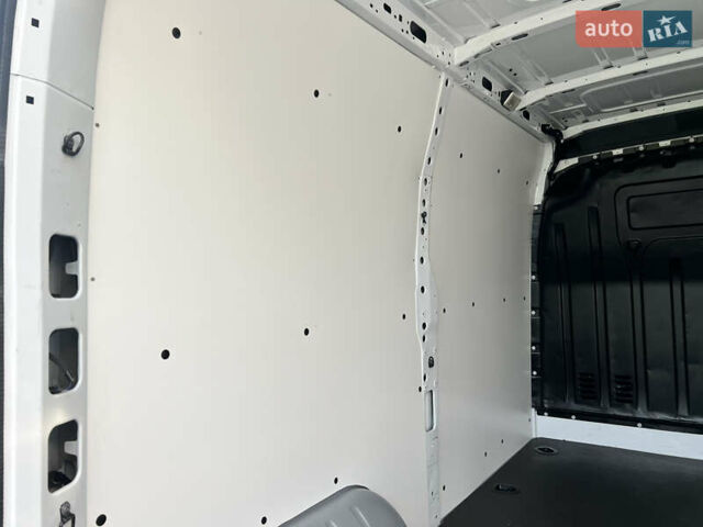 Белый Рено Мастер, объемом двигателя 2.3 л и пробегом 240 тыс. км за 17200 $, фото 43 на Automoto.ua