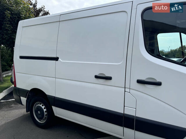 Белый Рено Мастер, объемом двигателя 2.3 л и пробегом 301 тыс. км за 14900 $, фото 16 на Automoto.ua