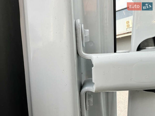 Белый Рено Мастер, объемом двигателя 2.3 л и пробегом 240 тыс. км за 17200 $, фото 25 на Automoto.ua