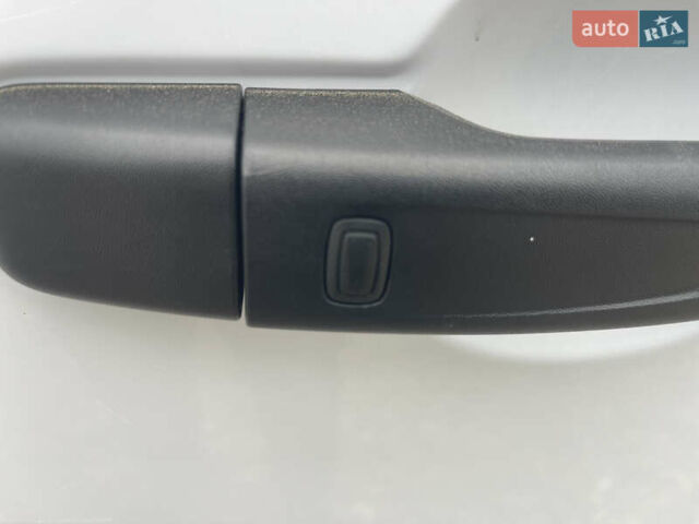 Білий Рено Мастєр, об'ємом двигуна 2.3 л та пробігом 236 тис. км за 18700 $, фото 12 на Automoto.ua