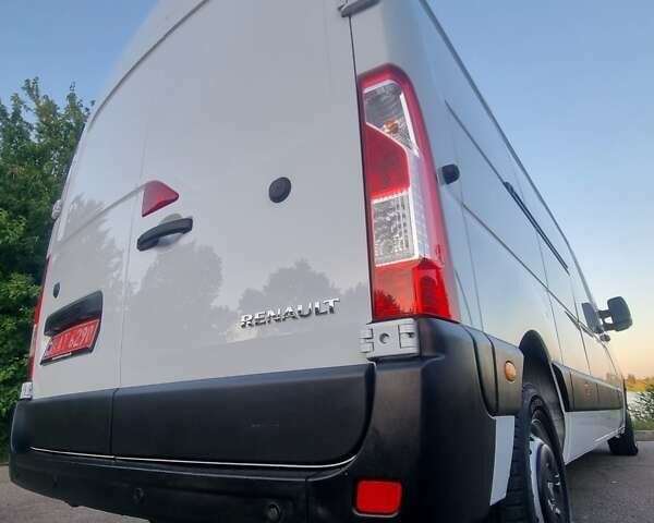 Белый Рено Мастер, объемом двигателя 2.3 л и пробегом 186 тыс. км за 18200 $, фото 16 на Automoto.ua