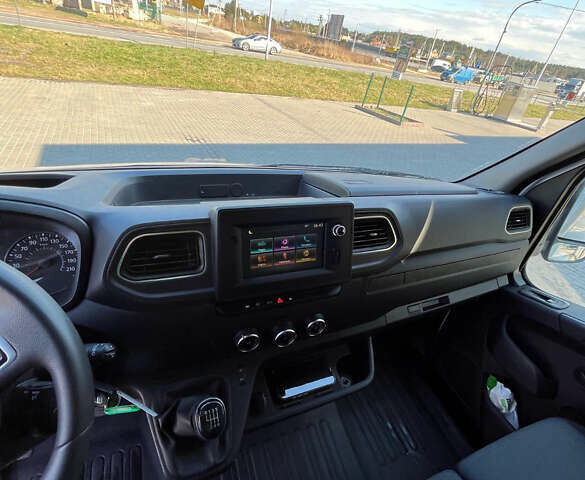 Белый Рено Мастер, объемом двигателя 2.3 л и пробегом 2 тыс. км за 26800 $, фото 16 на Automoto.ua
