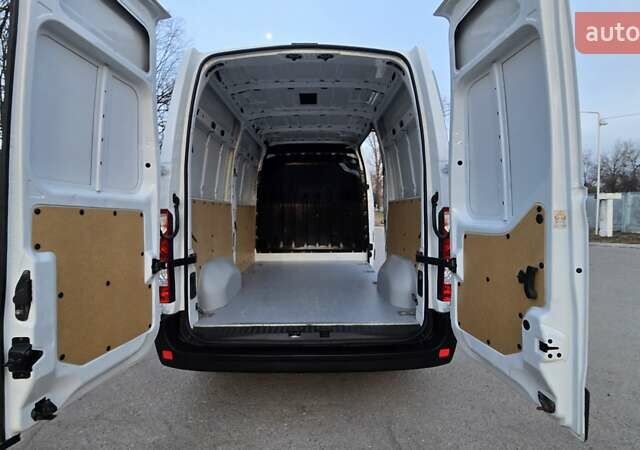 Белый Рено Мастер, объемом двигателя 2.3 л и пробегом 217 тыс. км за 16500 $, фото 35 на Automoto.ua