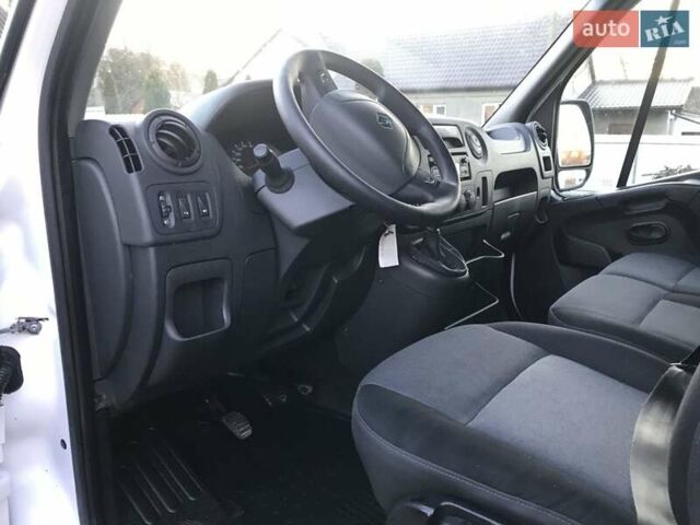 Білий Рено Мастєр, об'ємом двигуна 2.3 л та пробігом 195 тис. км за 16900 $, фото 10 на Automoto.ua
