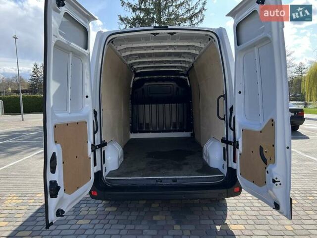 Белый Рено Мастер, объемом двигателя 2.3 л и пробегом 162 тыс. км за 21000 $, фото 12 на Automoto.ua