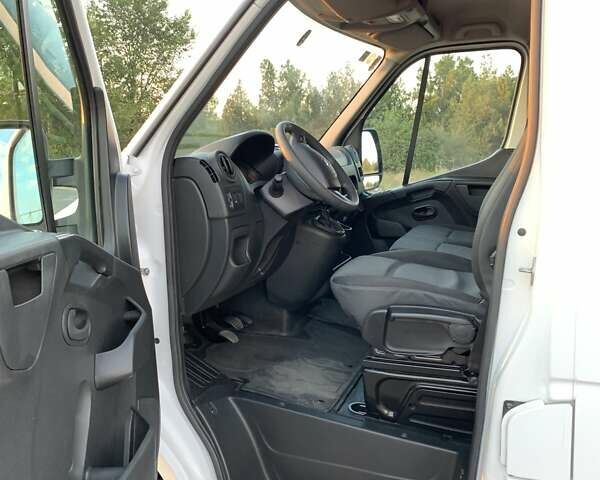 Білий Рено Мастєр, об'ємом двигуна 2.3 л та пробігом 190 тис. км за 17500 $, фото 14 на Automoto.ua