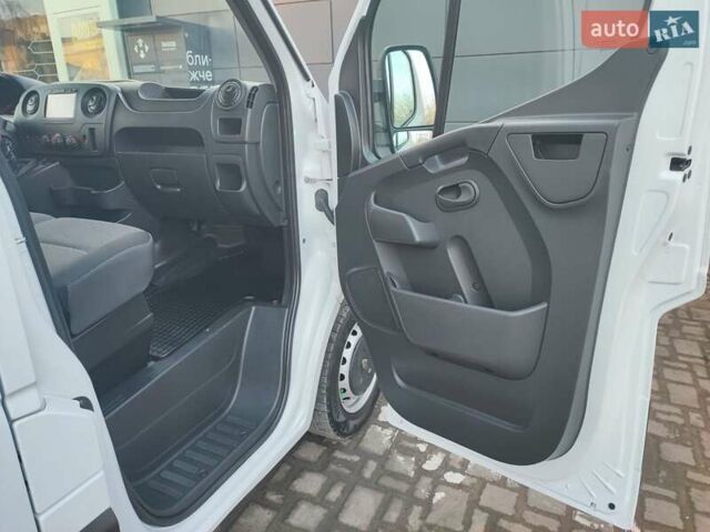 Белый Рено Мастер, объемом двигателя 2.3 л и пробегом 315 тыс. км за 17600 $, фото 56 на Automoto.ua
