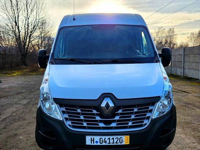 Белый Рено Мастер, объемом двигателя 2.3 л и пробегом 235 тыс. км за 15900 $, фото 4 на Automoto.ua