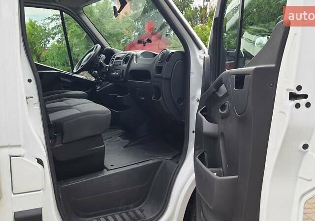 Белый Рено Мастер, объемом двигателя 2.3 л и пробегом 385 тыс. км за 17000 $, фото 10 на Automoto.ua