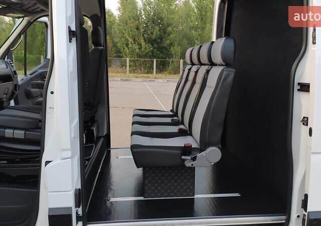 Белый Рено Мастер, объемом двигателя 2.3 л и пробегом 203 тыс. км за 18800 $, фото 20 на Automoto.ua