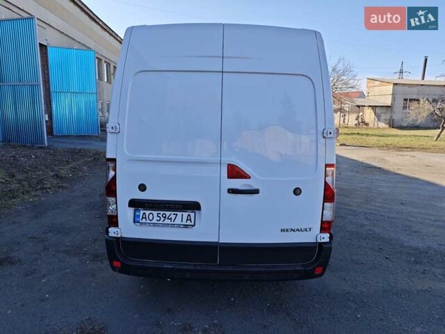 Белый Рено Мастер, объемом двигателя 2.3 л и пробегом 169 тыс. км за 14900 $, фото 2 на Automoto.ua