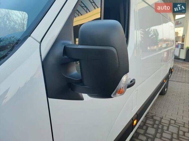 Белый Рено Мастер, объемом двигателя 2.3 л и пробегом 315 тыс. км за 17600 $, фото 33 на Automoto.ua