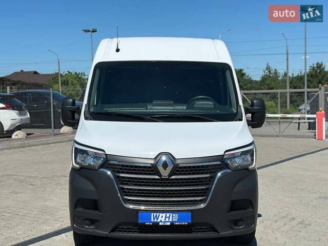 Белый Рено Мастер, объемом двигателя 2.3 л и пробегом 242 тыс. км за 18500 $, фото 2 на Automoto.ua