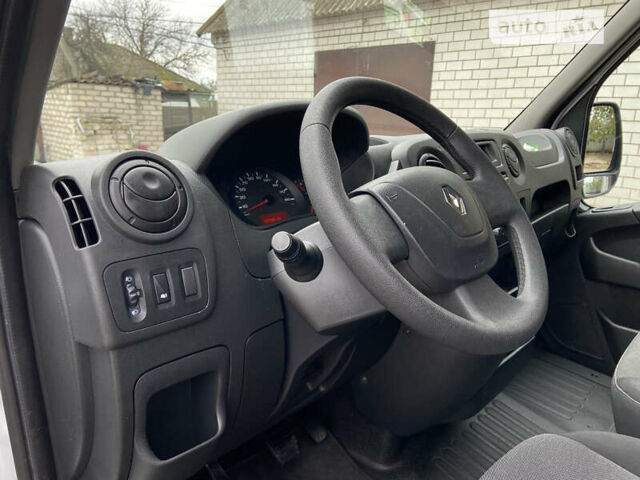 Белый Рено Мастер, объемом двигателя 2.3 л и пробегом 157 тыс. км за 16600 $, фото 12 на Automoto.ua
