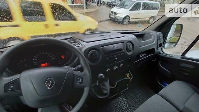 Белый Рено Мастер, объемом двигателя 2.3 л и пробегом 82 тыс. км за 18000 $, фото 9 на Automoto.ua