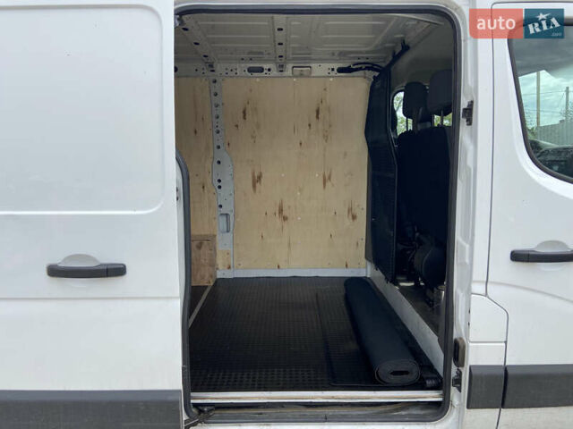 Белый Рено Мастер, объемом двигателя 2.3 л и пробегом 157 тыс. км за 16600 $, фото 19 на Automoto.ua
