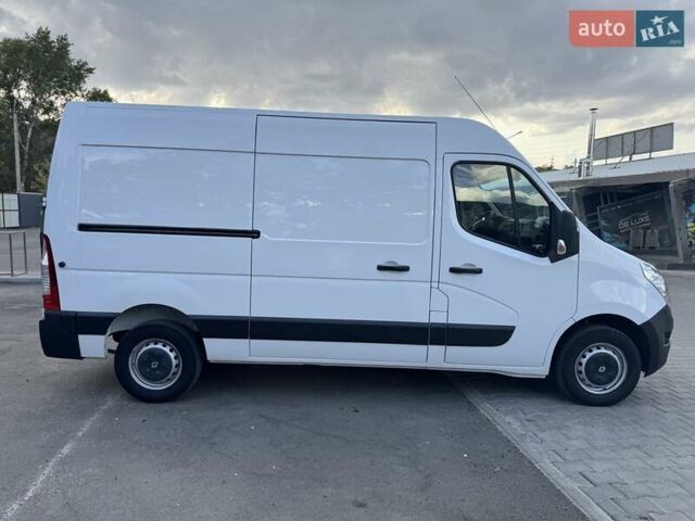 Белый Рено Мастер, объемом двигателя 2.3 л и пробегом 190 тыс. км за 17700 $, фото 7 на Automoto.ua
