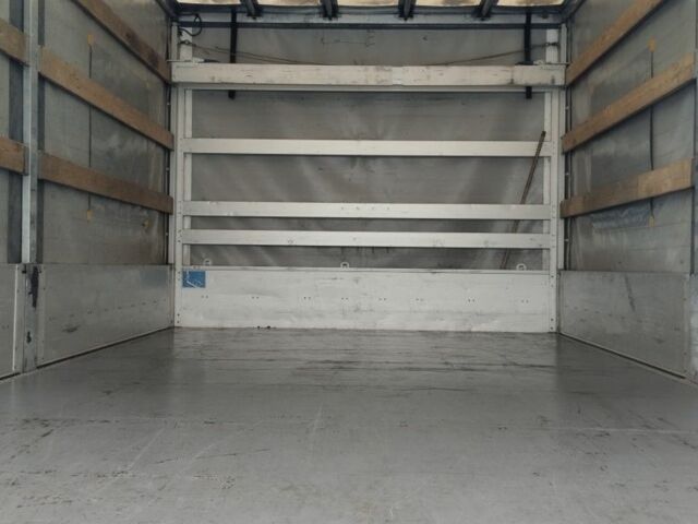 Белый Рено Мастер, объемом двигателя 2.3 л и пробегом 650 тыс. км за 16800 $, фото 3 на Automoto.ua