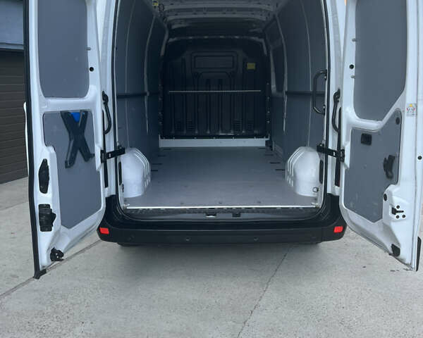 Рено Мастер 2019 в Кропивницком (Кировограде) на Automoto.ua Белый Рено Мастер, объемом двигателя 2.3 л и пробегом 355 тыс. км за 18299 $, фото 40 на Automoto.ua