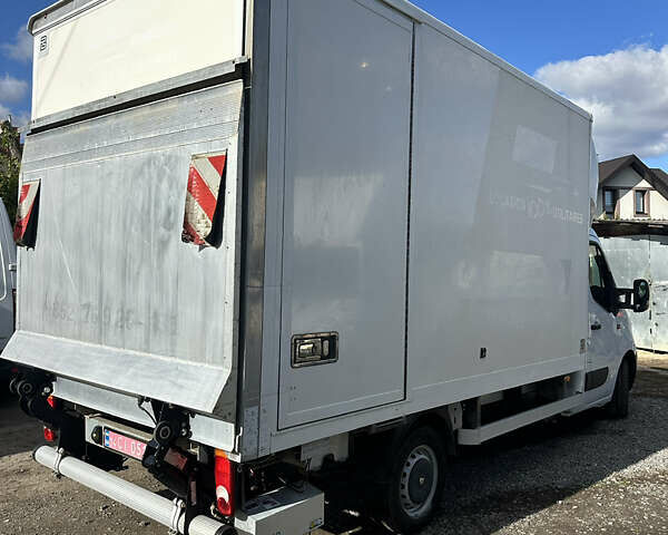 Белый Рено Мастер, объемом двигателя 2.3 л и пробегом 223 тыс. км за 22263 $, фото 11 на Automoto.ua