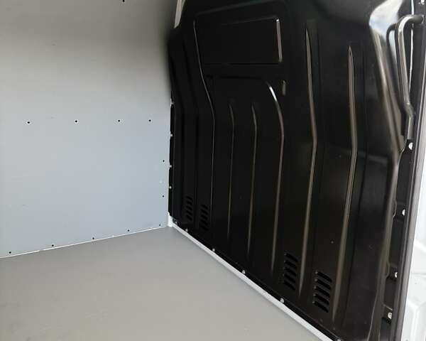 Белый Рено Мастер, объемом двигателя 2.3 л и пробегом 219 тыс. км за 21900 $, фото 24 на Automoto.ua