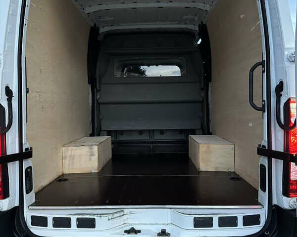 Білий Рено Мастєр, об'ємом двигуна 2.3 л та пробігом 224 тис. км за 26000 $, фото 56 на Automoto.ua