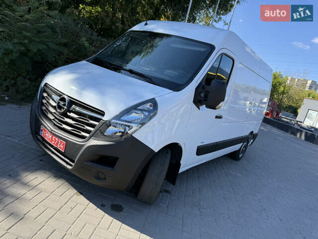 Белый Рено Мастер, объемом двигателя 0 л и пробегом 195 тыс. км за 17999 $, фото 1 на Automoto.ua