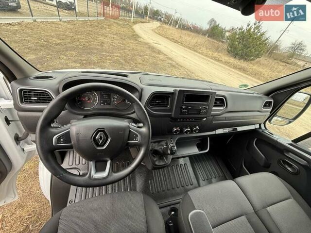 Белый Рено Мастер, объемом двигателя 2.3 л и пробегом 226 тыс. км за 20999 $, фото 18 на Automoto.ua