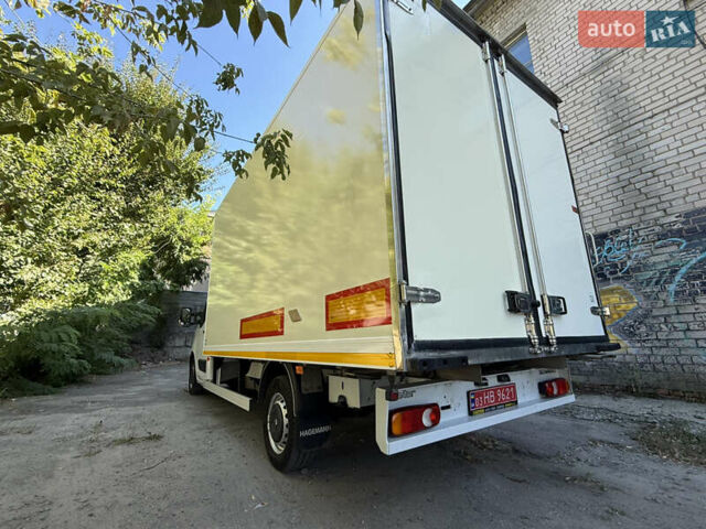 Белый Рено Мастер, объемом двигателя 0 л и пробегом 248 тыс. км за 21700 $, фото 13 на Automoto.ua