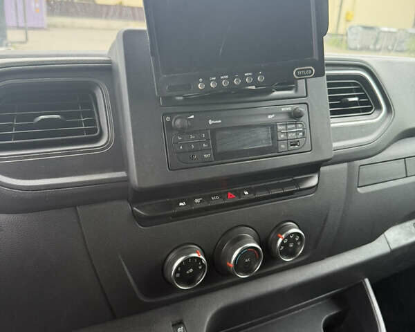 Білий Рено Мастєр, об'ємом двигуна 2.3 л та пробігом 270 тис. км за 16950 $, фото 14 на Automoto.ua