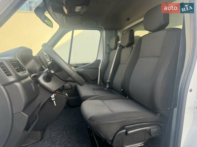 Белый Рено Мастер, объемом двигателя 2.3 л и пробегом 212 тыс. км за 23700 $, фото 20 на Automoto.ua